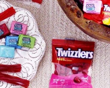 Jolly Rancher & Twizzlers Candy Variety Pack, Fun Size, 165 Pieces – Only $4.48!