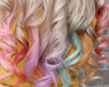 Hair Chalk Comb – Only $9.98!