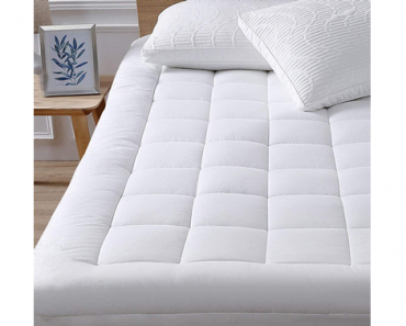 Queen Mattress Pad Cover – Cooling Mattress Topper – Just $28.04! More sizes!