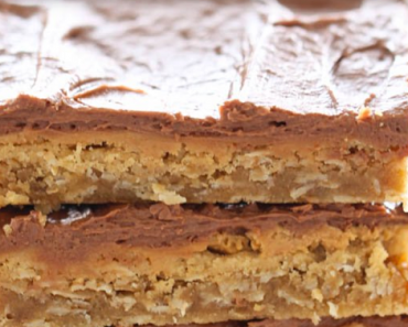 The BEST Peanut Butter Bar Recipe- The Perfect After School Treat The BEST Peanut Butter Bar Recipe- The Perfect After School Treat