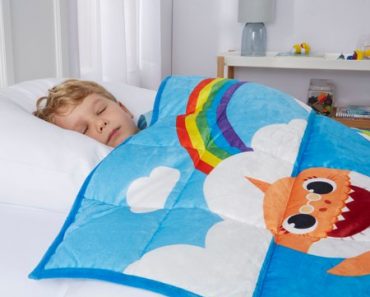Baby Shark Kids 4.5 lb Weighted Blanket ONLY $14.97!