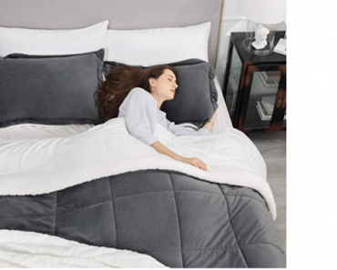 Bedsure Sherpa Fleece Micromink Comforter Queen Set Only $20.98! (Reg. $40)