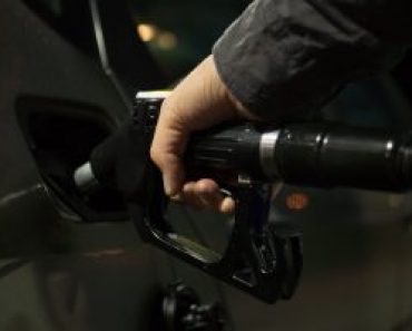 5 Clever Tips to Help You Save Money on Gas