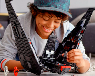 LEGO Star Wars: The Rise of Skywalker Kylo Ren’s Shuttle 1,005-Piece Set Only $103.99 Shipped!