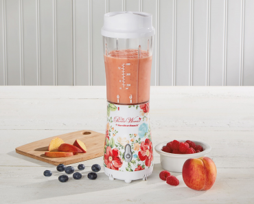 The Pioneer Woman Vintage Floral Personal Blender Only $18.98!