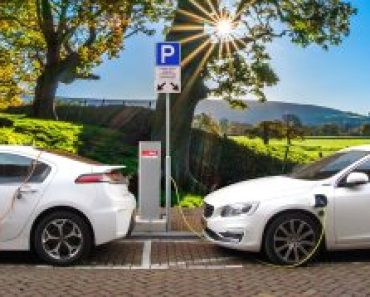 How to Extend the Battery Life in Your Electric Car