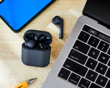 ONN True Wireless Bluetooth Ear Buds – Only $9.88!