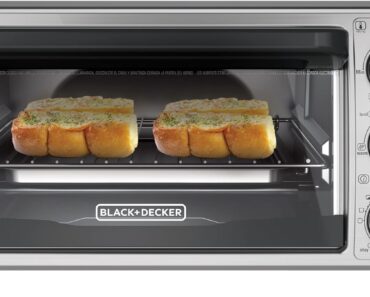 BLACK+DECKER 4-Slice Toaster Oven – Only $29.99!