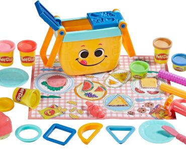 Play-Doh Picnic Shapes Starter Set – Only $8.74!