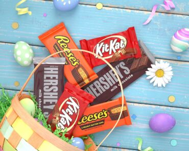 HERSHEY’S, KIT KAT and REESE’S Assorted Milk Chocolate Easter Candy Bar Variety Box (18 Count) – Only $15.29!
