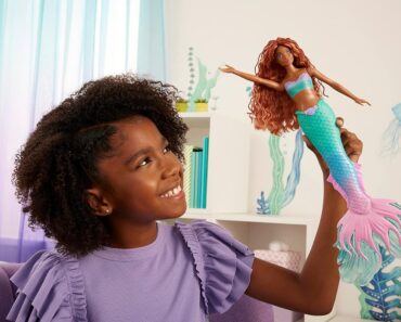 Mattel Disney The Little Mermaid Sing & Dream Ariel Fashion Doll – Only $9.90!